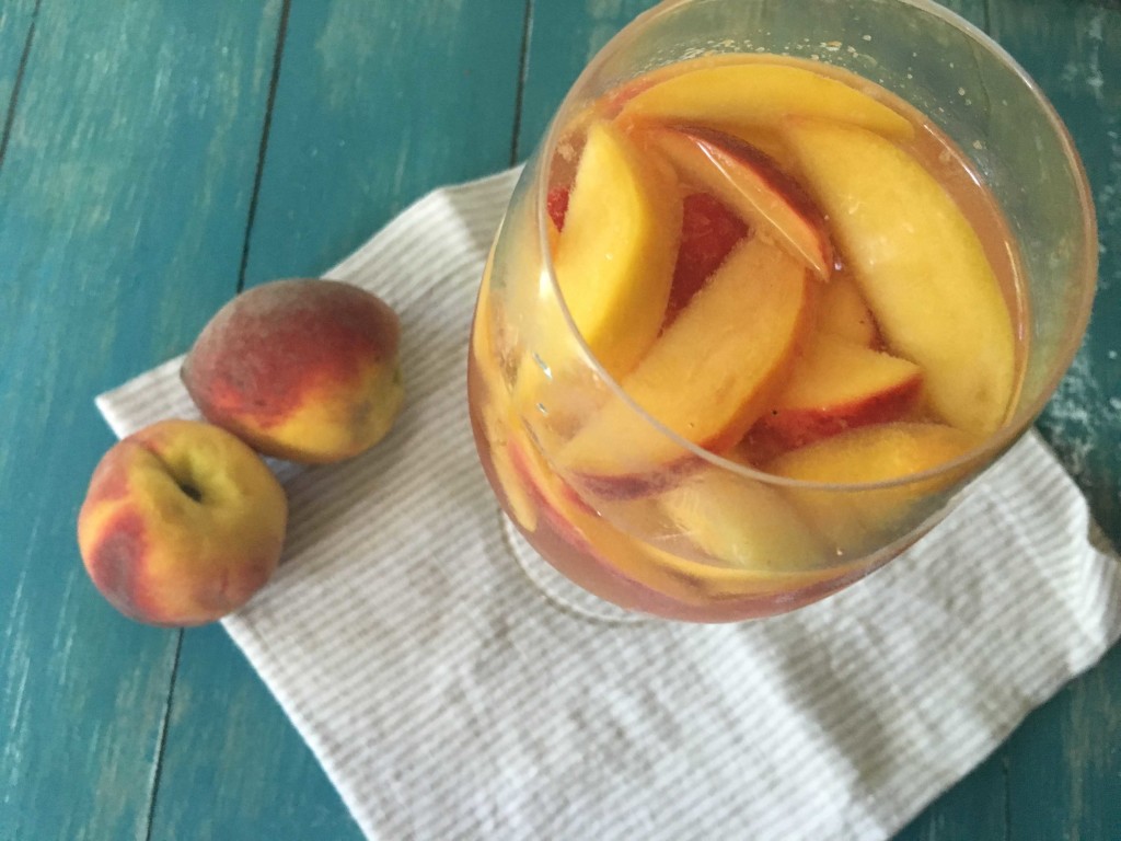 peach raspberry sangria 2