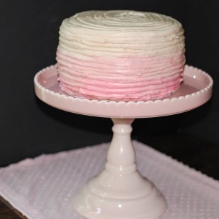 Vanilla Cake with Vanilla Buttercream Icing