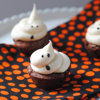 Marshmallow Ghost Brownie Bites